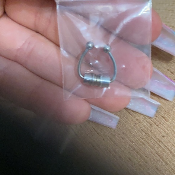 Never worn - Picture 2 of 2